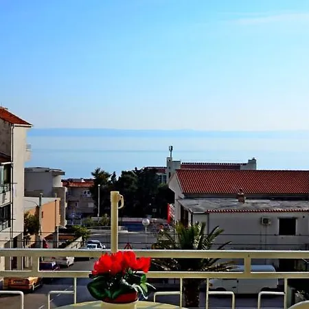 Mario With Private Parking Apartment *