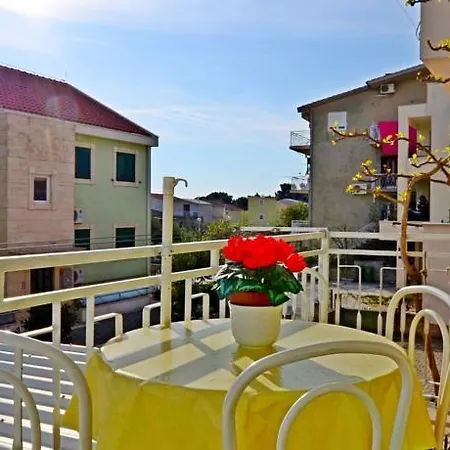 Apartment Mario With Private Parking Makarska