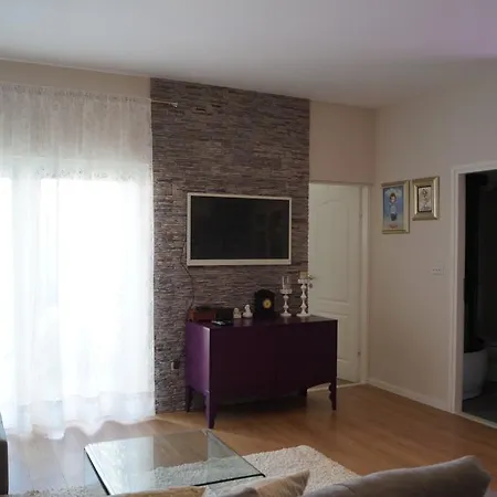 Apartment Mario With Private Parking
