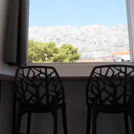 Apartment Mario With Private Parking Makarska
