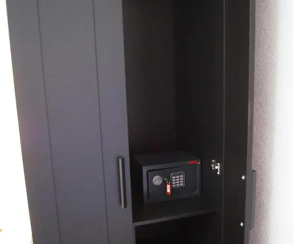 Mario With Private Parking Makarska